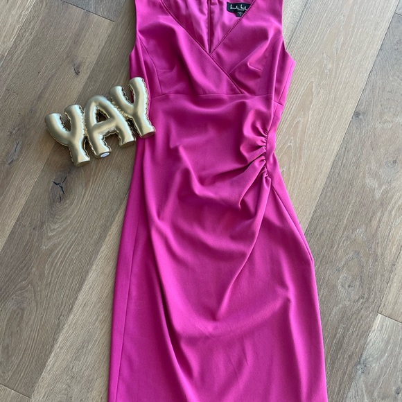 Nicole Miller Fuchsia Sleeveless Midi Sheath Dress - Picture 2 of 8
